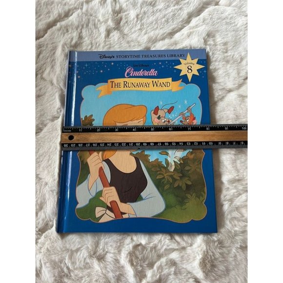 Disney Cinderella The Runaway Wand Children’s Book - Picture 5 of 5